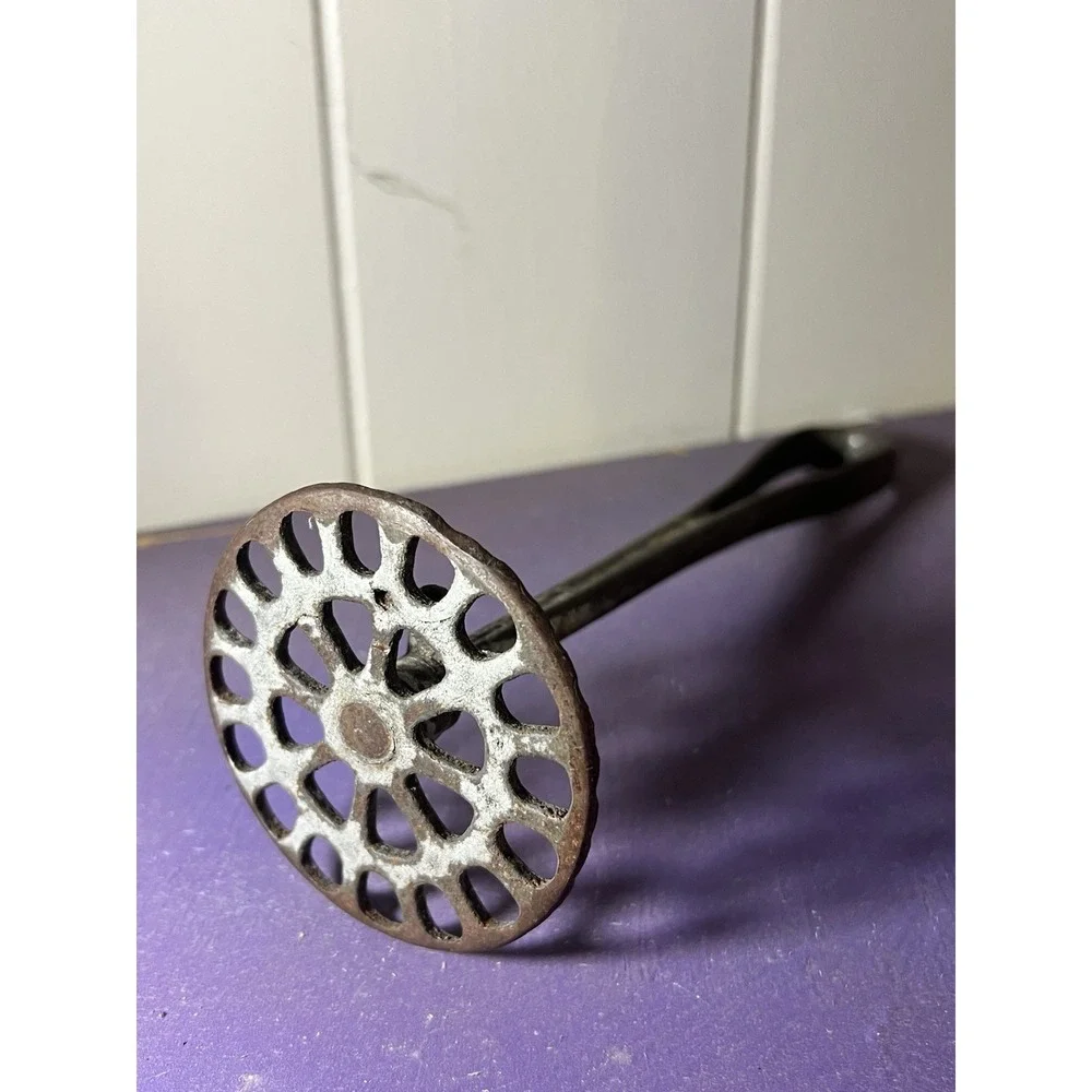 Vintage‎ Metal Potato Mashing Tool